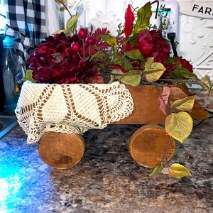 Decorative wood wagon